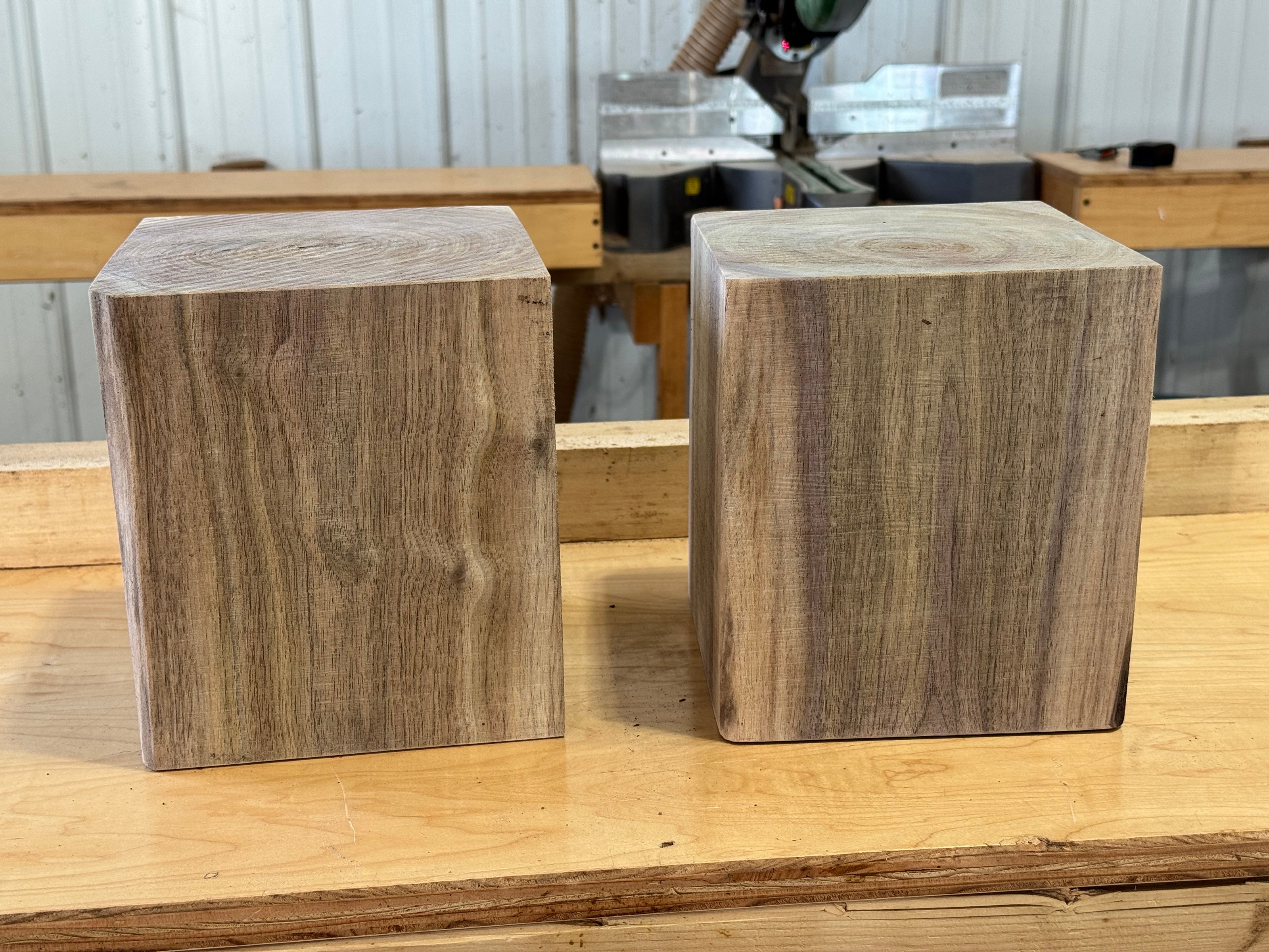 (1) 7”by7”by8” Indiana Black Walnut bowl turning plank lathe turning wood working blanks